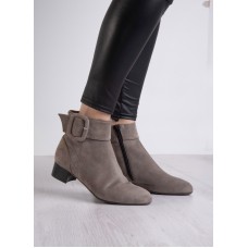 Art. 8325 Stivaletto donna camoscio fango