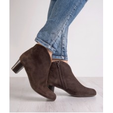 Art. 8336 Stivaletto donna camoscio testa di moro